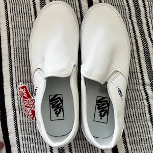 Brand new Vans size 9